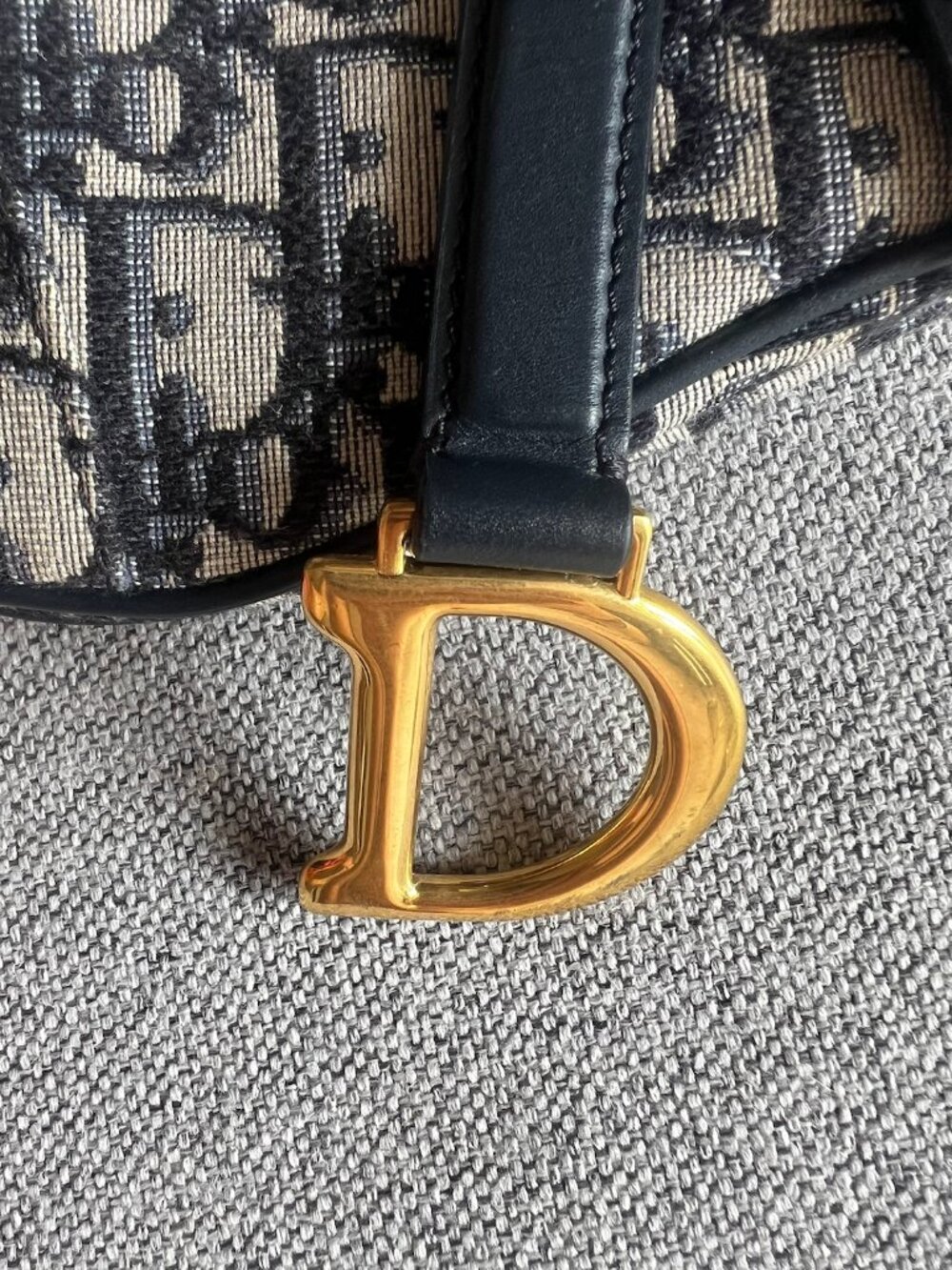 Dior Mini Saddle Bag - Picture 3 of 9